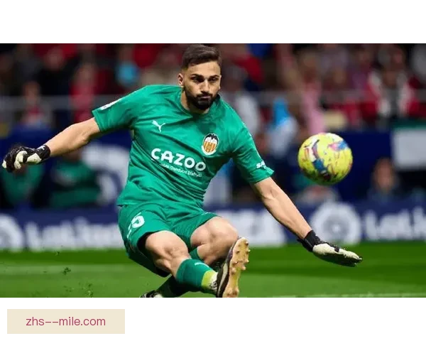 瓦伦西亚成功出售马马达什维利引发球队转会震动